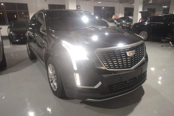 Cadillac XT5 2022, 110400 км, за 20765 USD