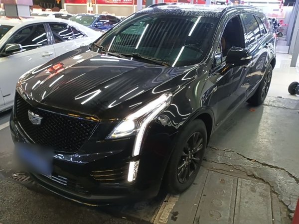 Cadillac XT5 · 2022 год