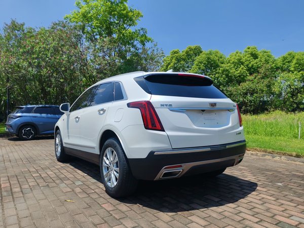 Cadillac XT5 2022, 80500 км, за 22027 USD