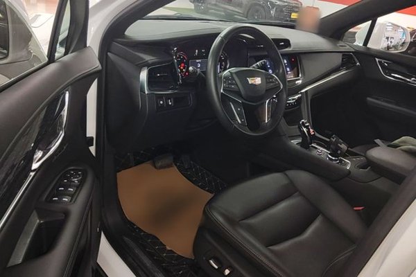 Cadillac XT5 2023, 29400 км, за 26003 USD - фото 18