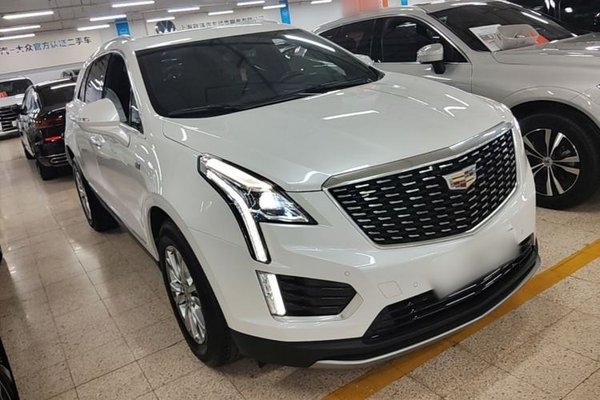 Cadillac XT5 2023, 29400 км, за 26003 USD
