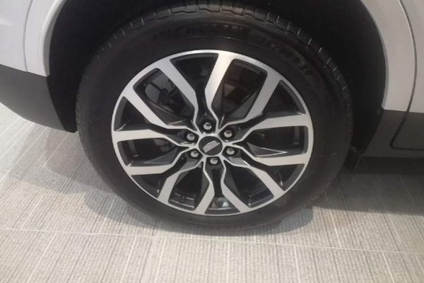 Cadillac XT5 2024, 12400 км, за 31323 USD - фото 10