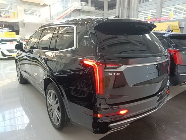 Cadillac XT6 2021, 87000 км, за 26812 USD