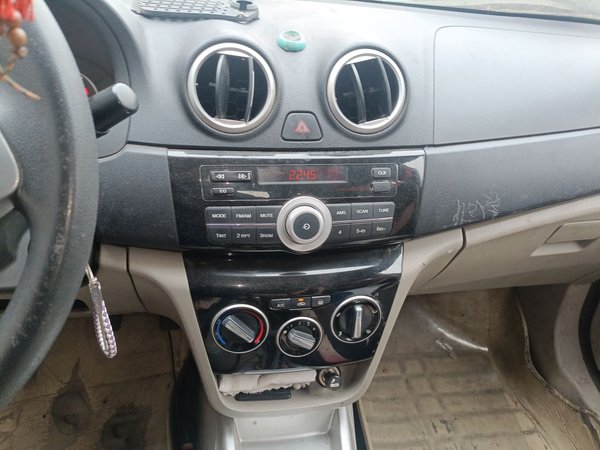 Changan Alsvin V3 2015, 125500 км, за 2305 USD - фото 14