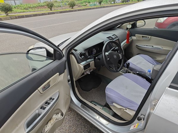 Changan Alsvin V3 2012, 181700 км, за 2433 USD - фото 17