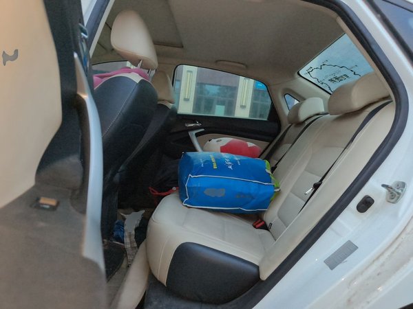 CHANGAN Alsvin V7 2015, 96300 км, за 2393 USD - фото 18