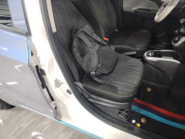 CHANGAN Benni E-Star 2021, 53000 км, за 5594 USD - фото 23
