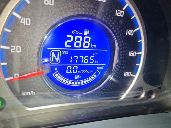 CHANGAN Benni E-Star 2021, 17800 км, за 5923 USD - фото 9