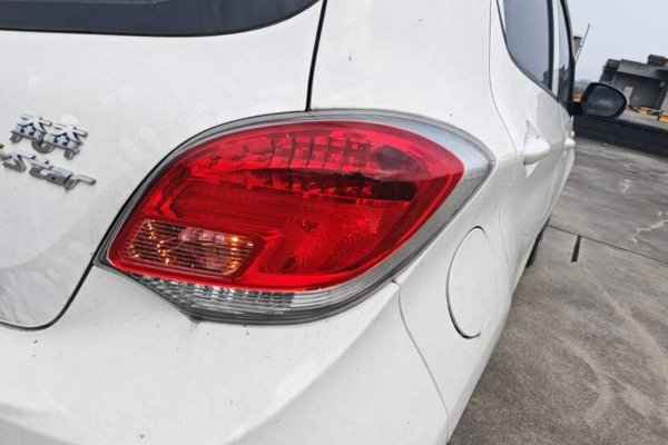 CHANGAN Benni E-Star 2021, 64000 км, за 5989 USD - фото 9
