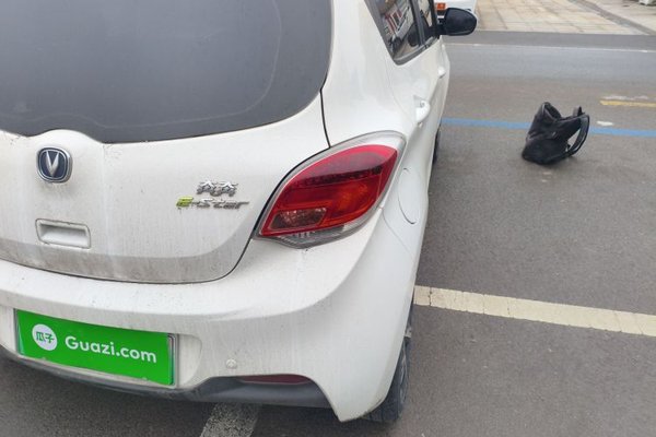 CHANGAN Benni E-Star 2021, 65000 км, за 5180 USD - фото 11
