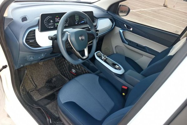 CHANGAN Benni E-Star 2022, 43600 км, за 7273 USD