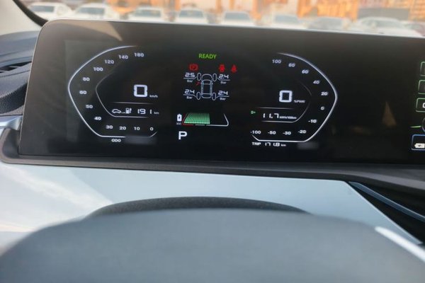 CHANGAN Benni E-Star 2022, 43600 км, за 7273 USD