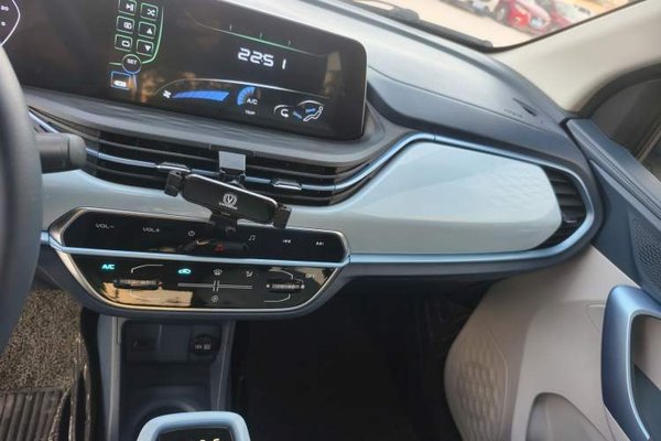 CHANGAN Benni E-Star 2022, 43600 км, за 7273 USD - фото 6
