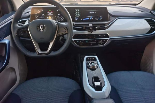 CHANGAN Benni E-Star 2022, 43600 км, за 7273 USD - фото 9