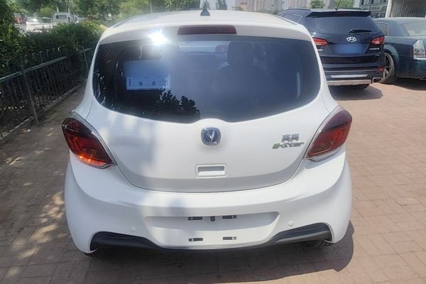 CHANGAN Benni E-Star 2022, 46800 км, за 6861 USD