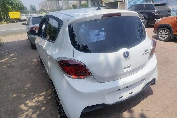 CHANGAN Benni E-Star 2022, 46800 км, за 6861 USD