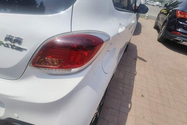 CHANGAN Benni E-Star 2022, 46800 км, за 6861 USD - фото 7