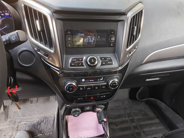 CHANGAN CS15 2016, 40600 км, за 3858 USD - фото 10