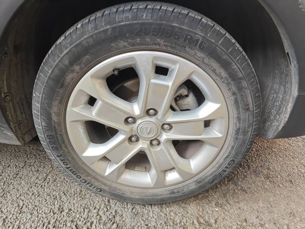 CHANGAN CS15 2016, 40600 км, за 3858 USD