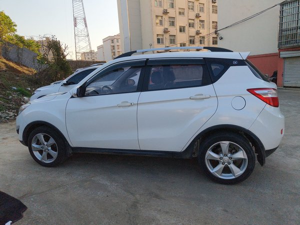 Changan CS35 2015, 109300 км, за 3722 USD