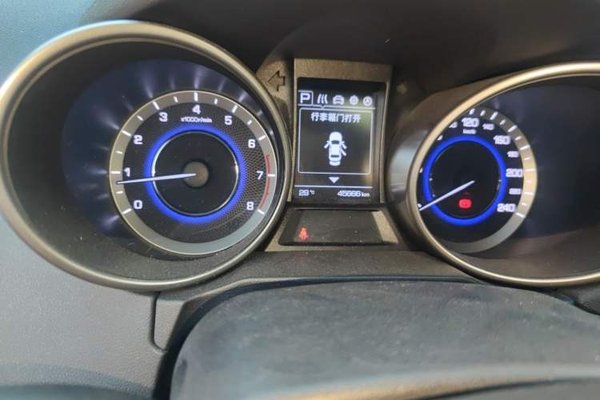 CHANGAN CS35 2017, 45599 км, за 4180 USD - фото 12