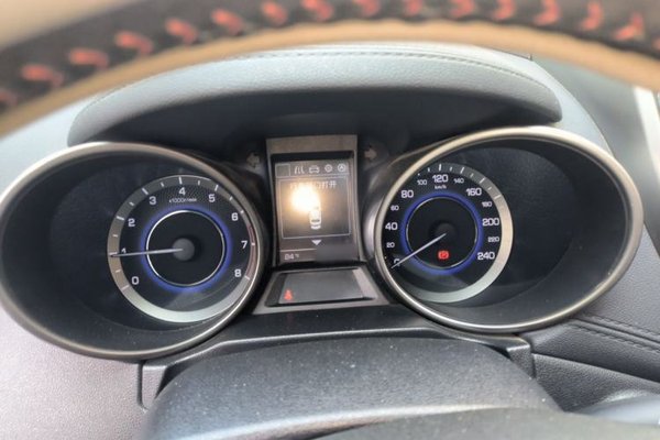 CHANGAN CS35 2017, 67800 км, за 5532 USD - фото 10