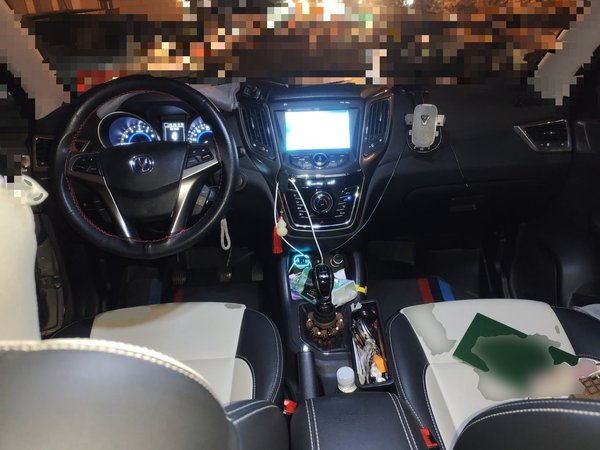 CHANGAN CS35 2017, 84200 км, за 3129 USD - фото 10