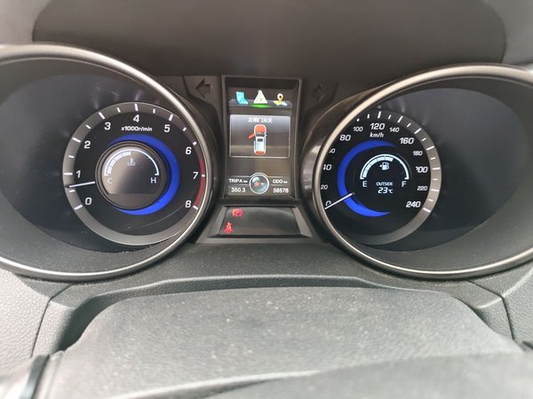 CHANGAN CS75 2014, 58600 км, за 3948 USD - фото 8