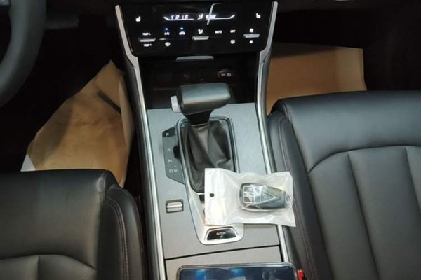 CHANGAN CS75 2023, 45599 км, за 10378 USD - фото 16
