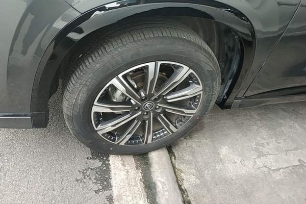 CHANGAN CS75 PLUS 2023, 26000 км, за 11771 USD - фото 7