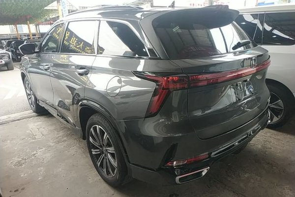 CHANGAN CS75 PLUS 2023, 26000 км, за 11771 USD - фото 1
