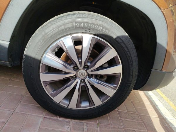 CHANGAN CS95 2017, 98400 км, за 6462 USD