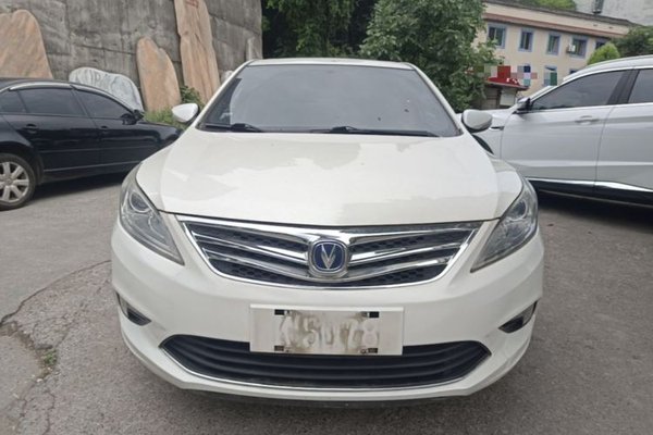 CHANGAN Eado 2015, 104400 км, за 3914 USD