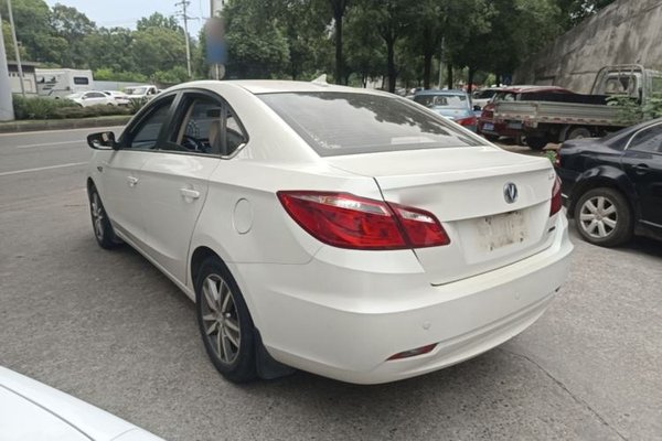 CHANGAN Eado 2015, 104400 км, за 3914 USD