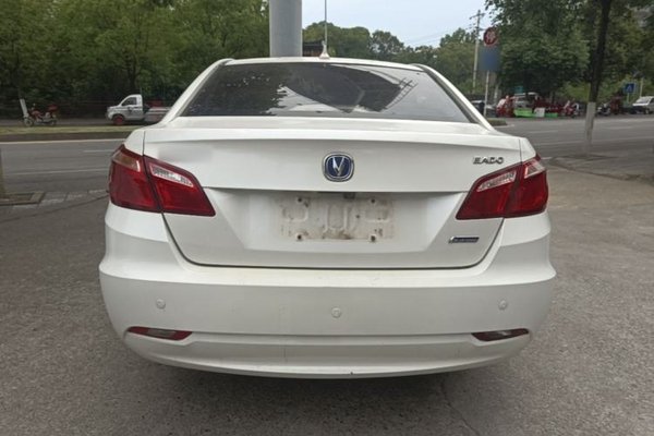 CHANGAN Eado 2015, 104400 км, за 3914 USD