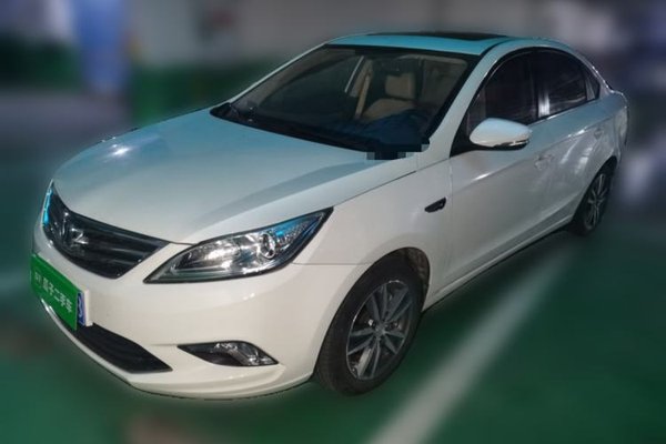 CHANGAN Eado · 2015 год