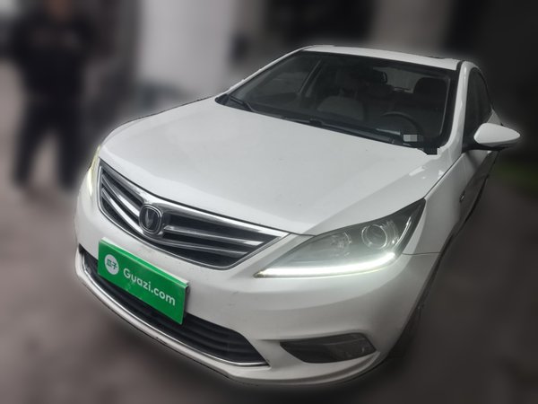 Changan Eado · 2016 год