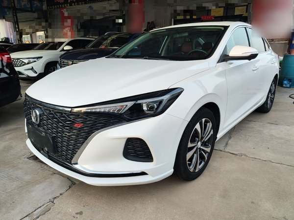 CHANGAN Eado · 2020 год