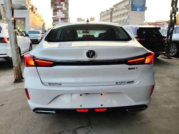 CHANGAN Eado 2020, 33300 км, за 8126 USD