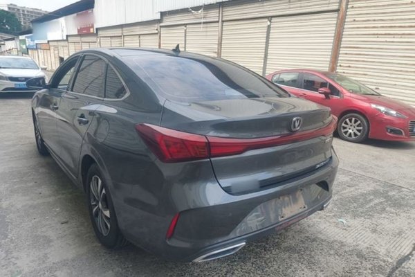 CHANGAN Eado 2023, 34600 км, за 9252 USD