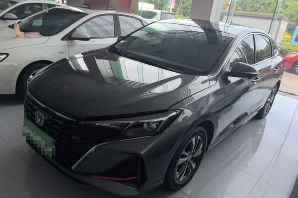 CHANGAN Eado · 2024 год