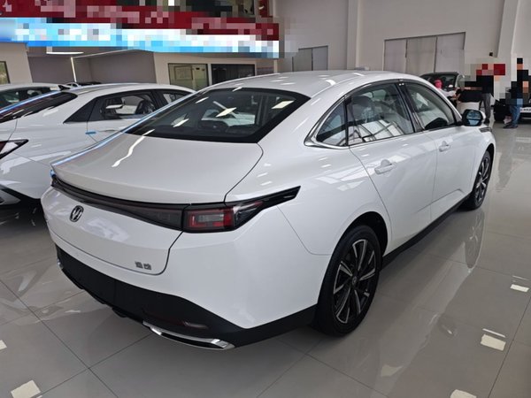 CHANGAN Eado 2025, 100 км, за 11733 USD - фото 6