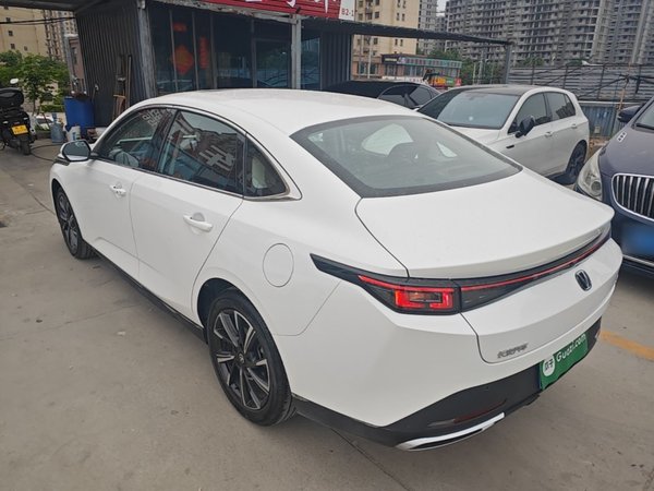 CHANGAN Eado 2025, 6200 км, за 11159 USD