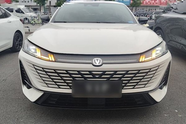 CHANGAN Eado 2026, 13100 км, за 12249 USD