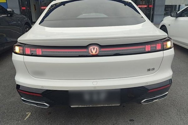 CHANGAN Eado 2026, 13100 км, за 12249 USD