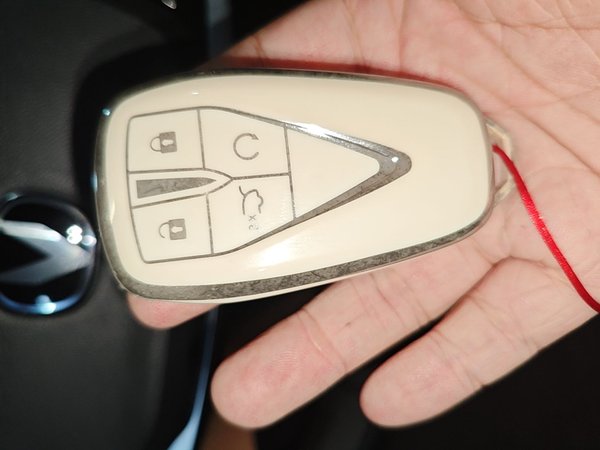 CHANGAN Eado DD 2023, 20000 км, за 10904 USD - фото 3