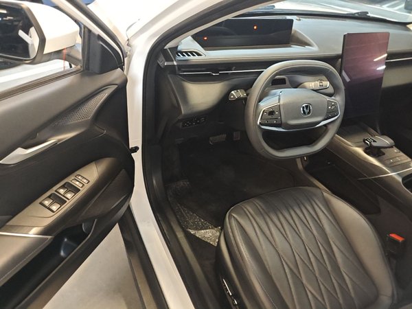 CHANGAN Eado DD 2023, 20000 км, за 10904 USD - фото 10