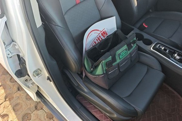 CHANGAN Eado New Energy 2022, 25900 км, за 8993 USD - фото 19