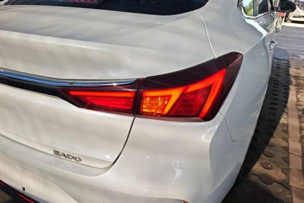 CHANGAN Eado New Energy 2022, 25900 км, за 8993 USD - фото 9