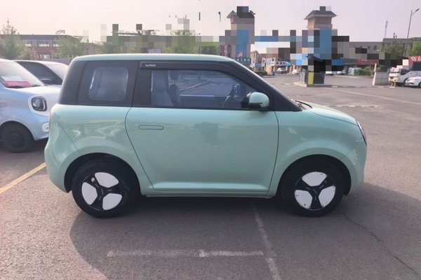 CHANGAN NEVO Lumin 2022, 20100 км, за 5717 USD